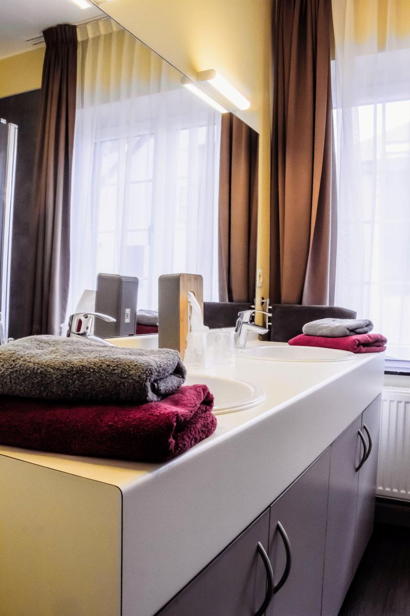 Hotel Des Postes Houffalize Quarto foto